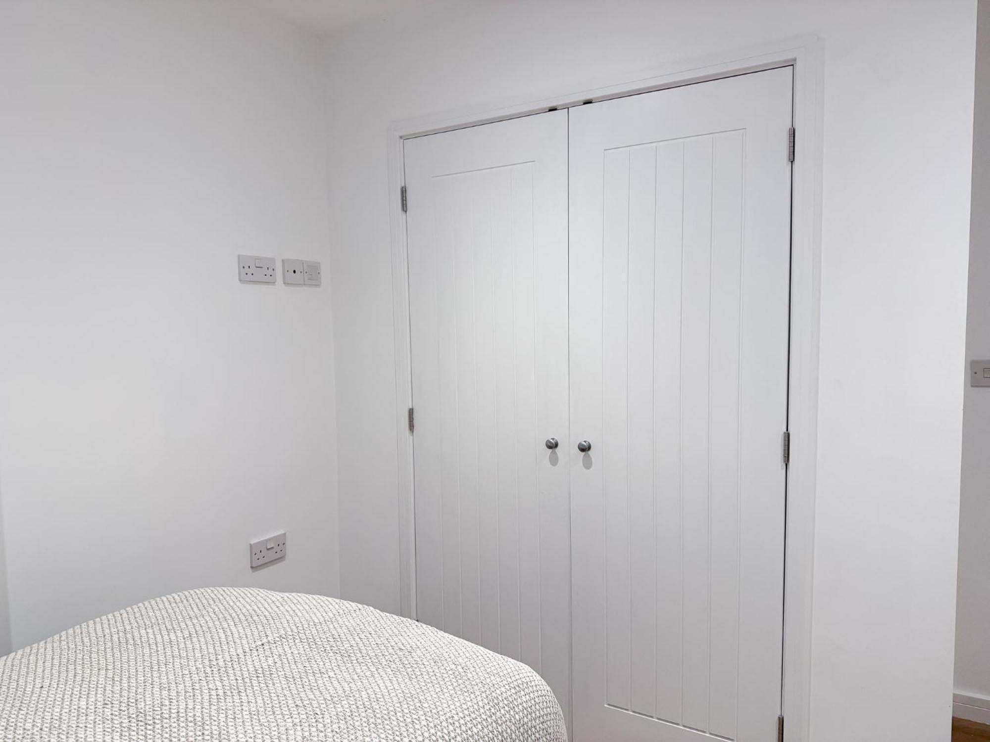 Spacious Modern 1 Bed Apartments In St Neots - Perfect For Contractors & Professionals - Free Parking - Wifi - Fully Equipped Kitchen - Smart Tv Ideal For Work Stays And Long Projects Exteriör bild