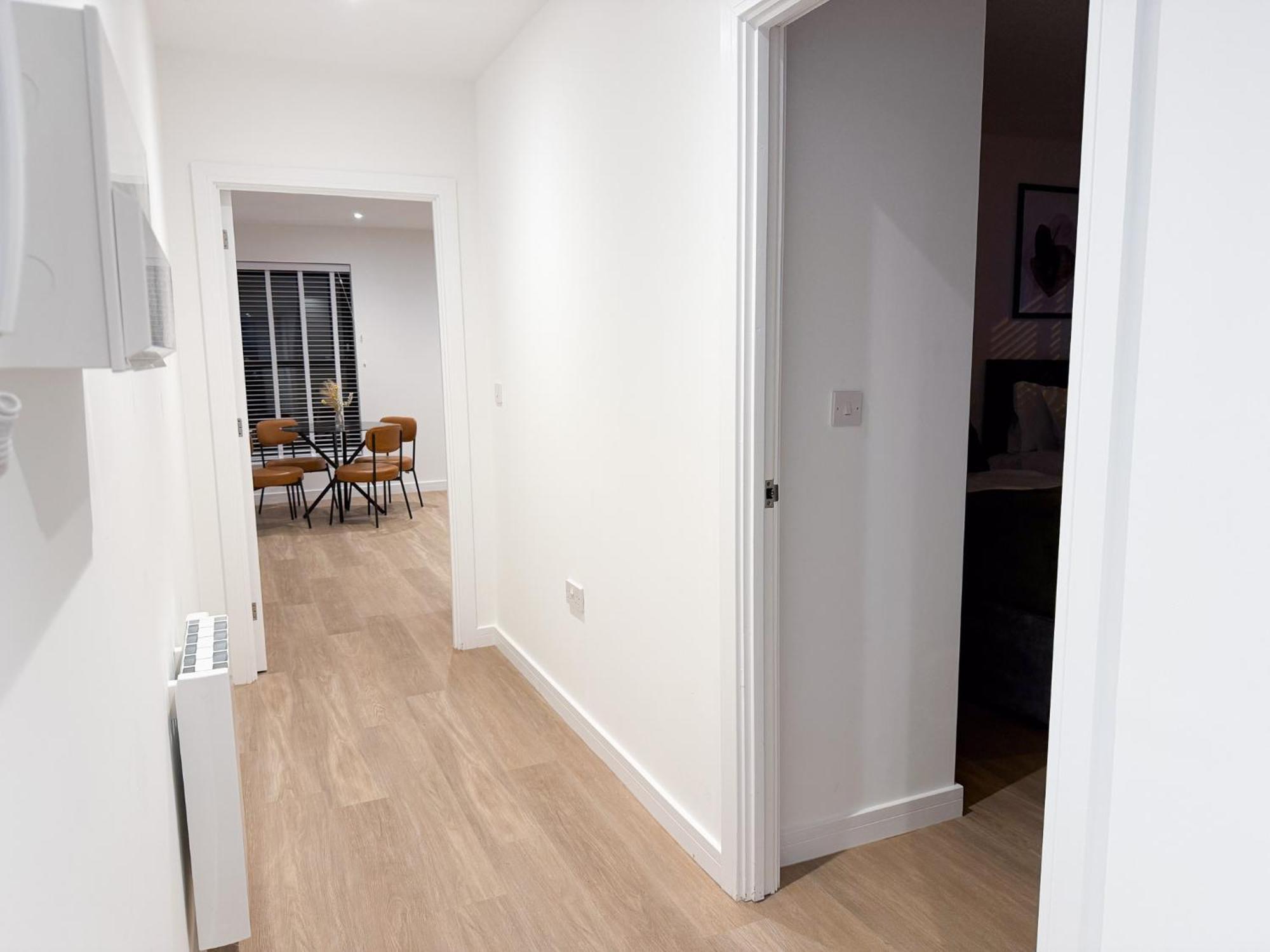 Spacious Modern 1 Bed Apartments In St Neots - Perfect For Contractors & Professionals - Free Parking - Wifi - Fully Equipped Kitchen - Smart Tv Ideal For Work Stays And Long Projects Exteriör bild
