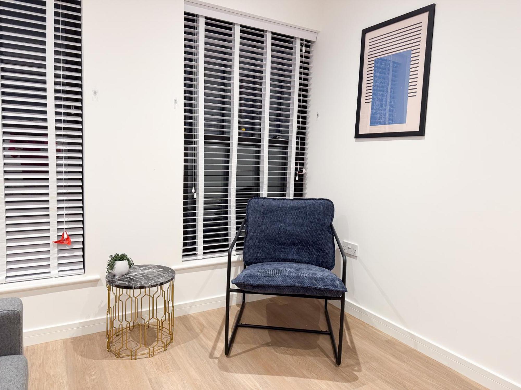 Spacious Modern 1 Bed Apartments In St Neots - Perfect For Contractors & Professionals - Free Parking - Wifi - Fully Equipped Kitchen - Smart Tv Ideal For Work Stays And Long Projects Exteriör bild