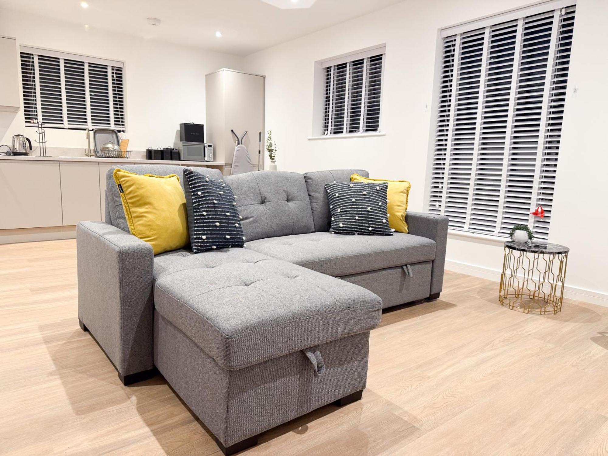 Spacious Modern 1 Bed Apartments In St Neots - Perfect For Contractors & Professionals - Free Parking - Wifi - Fully Equipped Kitchen - Smart Tv Ideal For Work Stays And Long Projects Exteriör bild